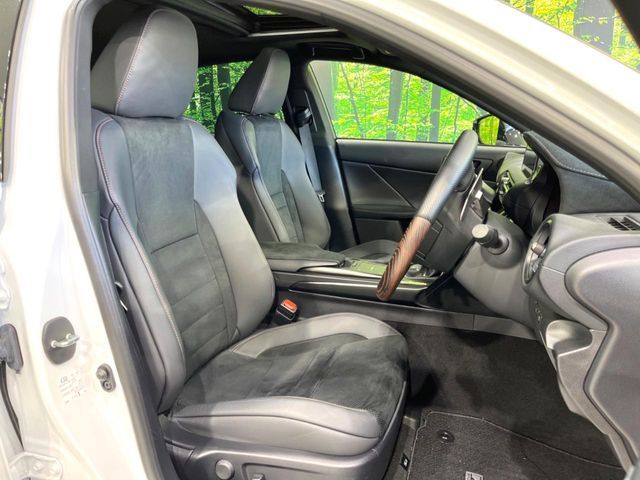 TOYOTA LEXUS IS500 2022