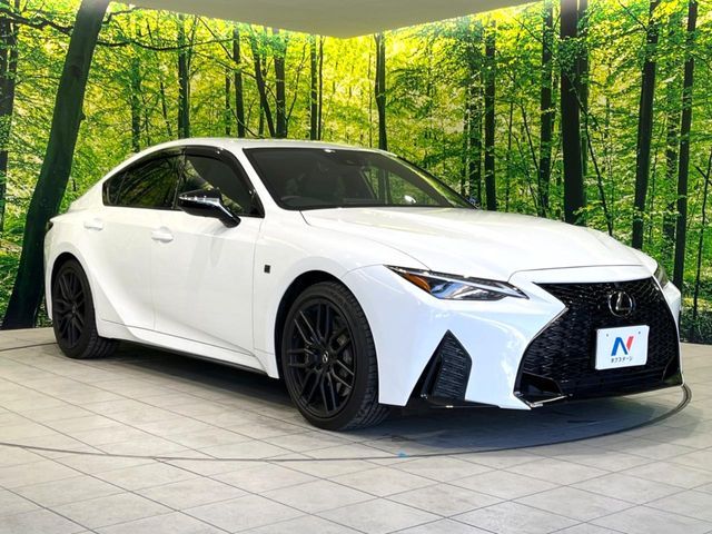 TOYOTA LEXUS IS500 2022