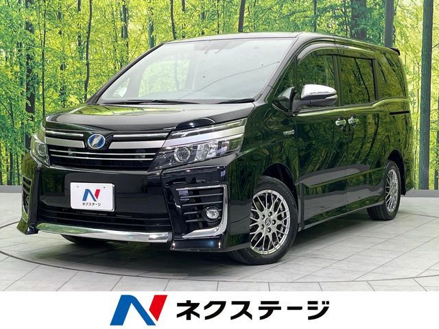 TOYOTA VOXY HYBRID 2017