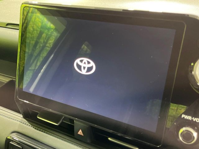 TOYOTA VOXY HYBRID 4WD 2022