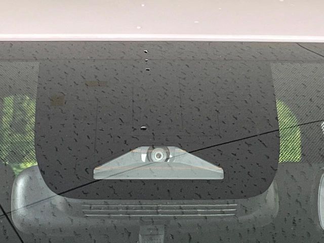 TOYOTA VOXY HYBRID 4WD 2022