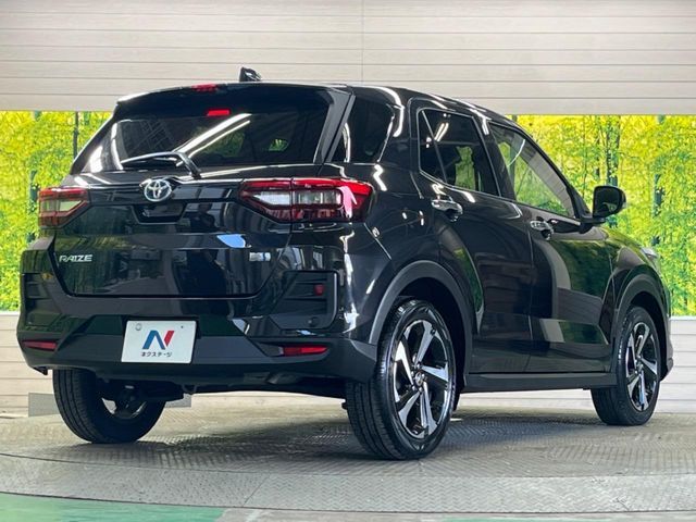 TOYOTA RAIZE HYBRID 2022