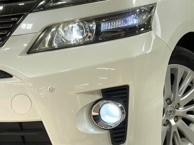 TOYOTA VELLFIRE 2012