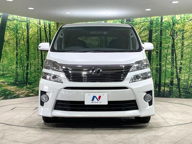 TOYOTA VELLFIRE 2012