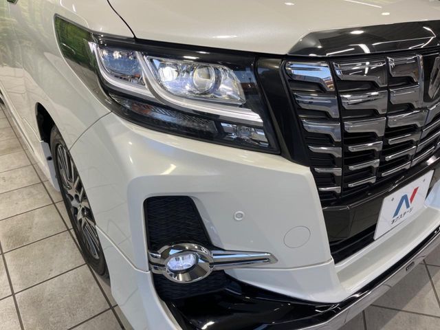 TOYOTA ALPHARD 2015