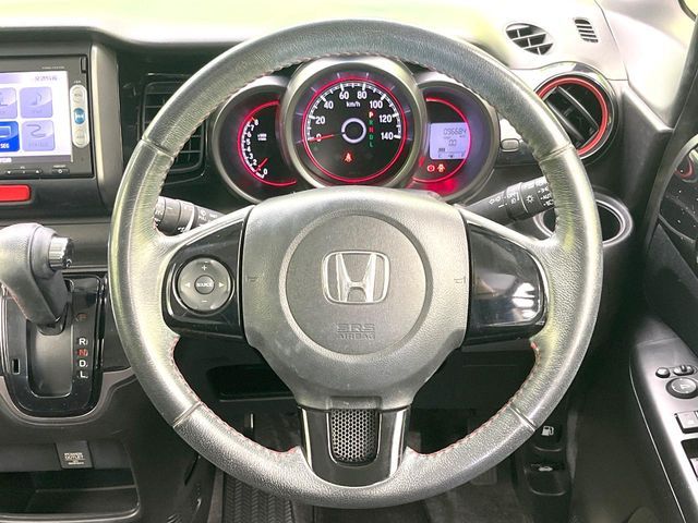 HONDA N BOX CUSTOM 2015