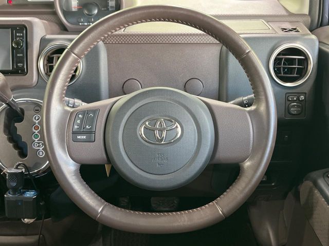 TOYOTA SPADE 2015