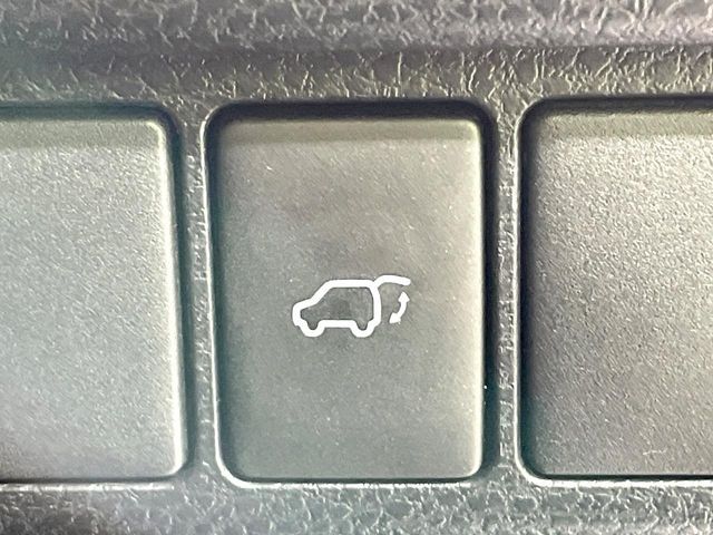 TOYOTA HARRIER 2WD 2014