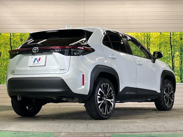 TOYOTA YARIS CROSS HYBRID 2024