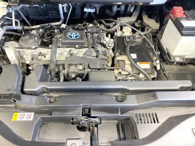 TOYOTA VOXY HYBRID 2023