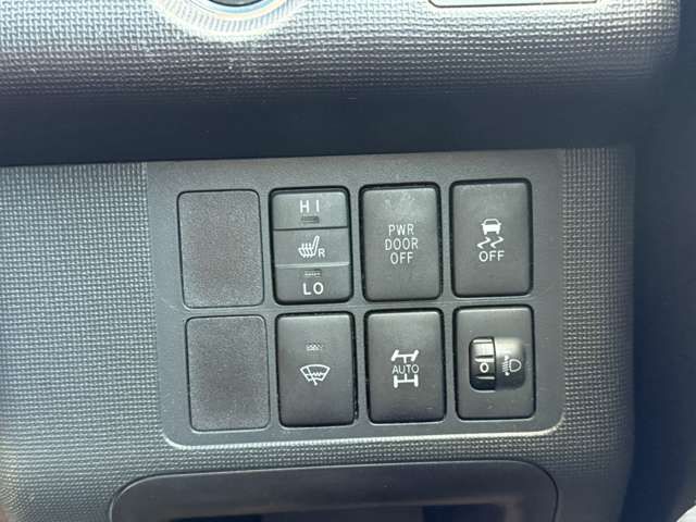 TOYOTA SPADE 4WD 2015