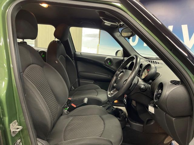 BMW BMW MINI COOPER SD CROSSOVER 2015