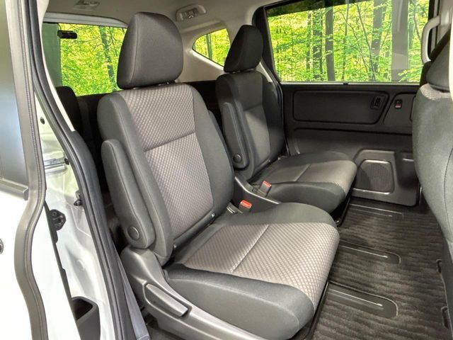 HONDA FREED HYBRID 2023