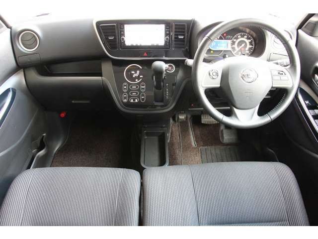 NISSAN DAYZ ROOX 2019