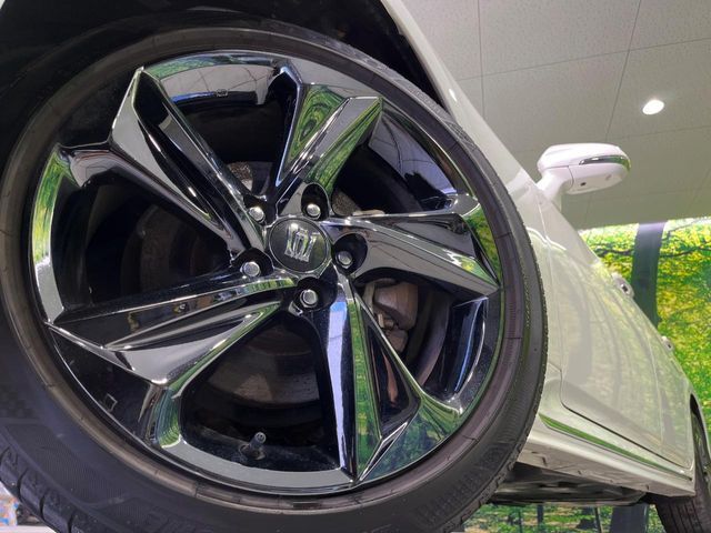 TOYOTA CROWN sedan hybrid 4WD 2020