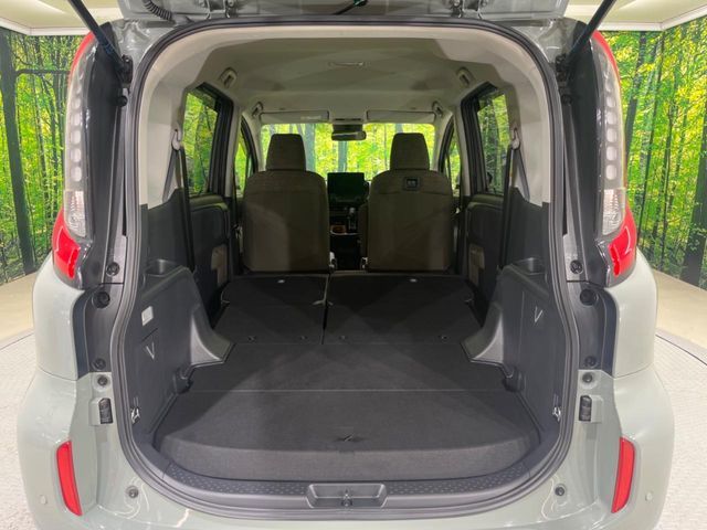 TOYOTA SIENTA HYBRID 2023