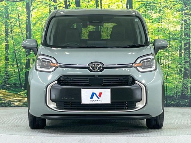 TOYOTA SIENTA HYBRID 2023