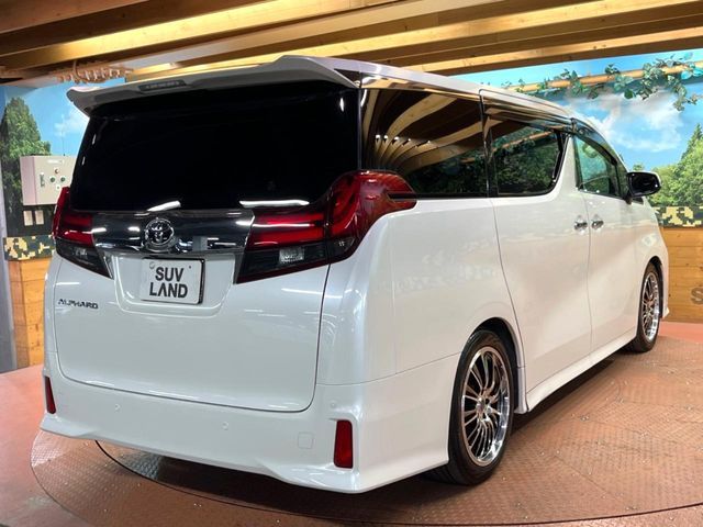 TOYOTA ALPHARD 2015