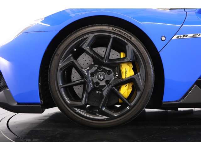 MASERATI MASERATI MC20 2022