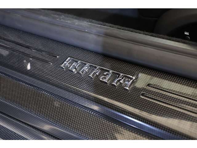 FERRARI FERRARI 812 Superfast 2018