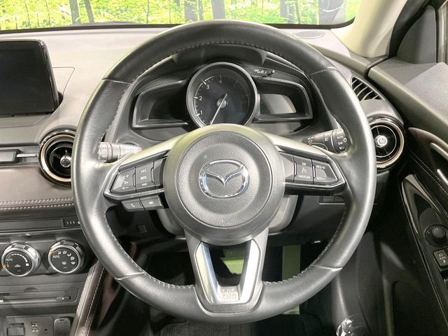 MAZDA DEMIO 2017