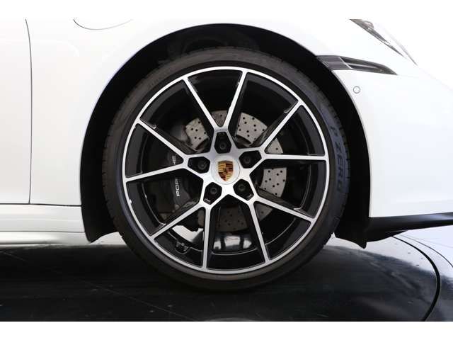 PORSCHE PORSCHE 911 2024