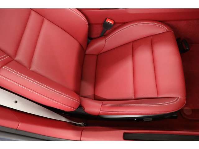 PORSCHE PORSCHE 911 2025