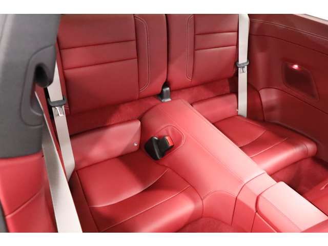 PORSCHE PORSCHE 911 2025