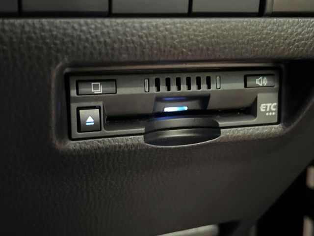 TOYOTA HARRIER 2WD 2021