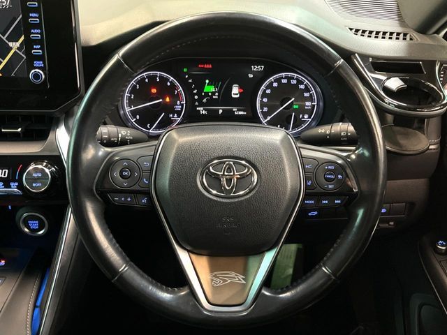 TOYOTA HARRIER 2WD 2021