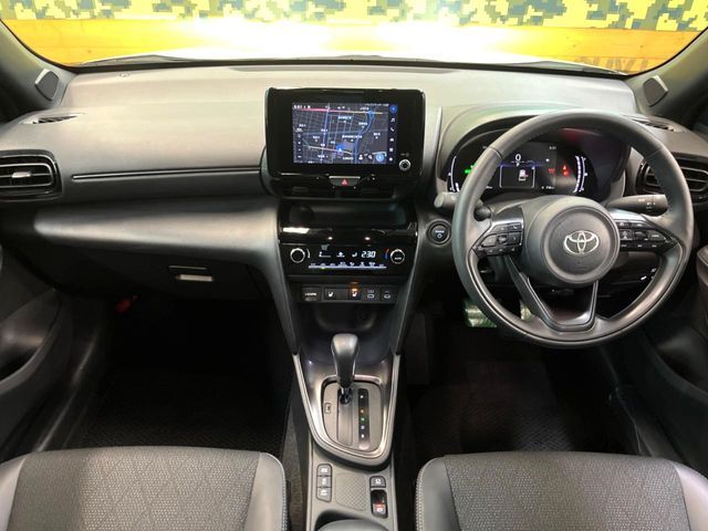 TOYOTA YARIS CROSS HYBRID 2025