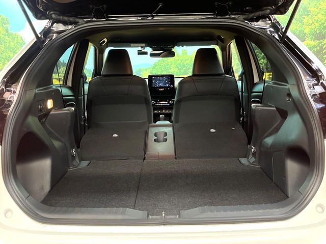 TOYOTA YARIS CROSS HYBRID 2025