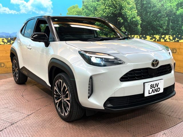 TOYOTA YARIS CROSS HYBRID 2025