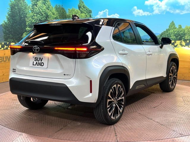 TOYOTA YARIS CROSS HYBRID 2025