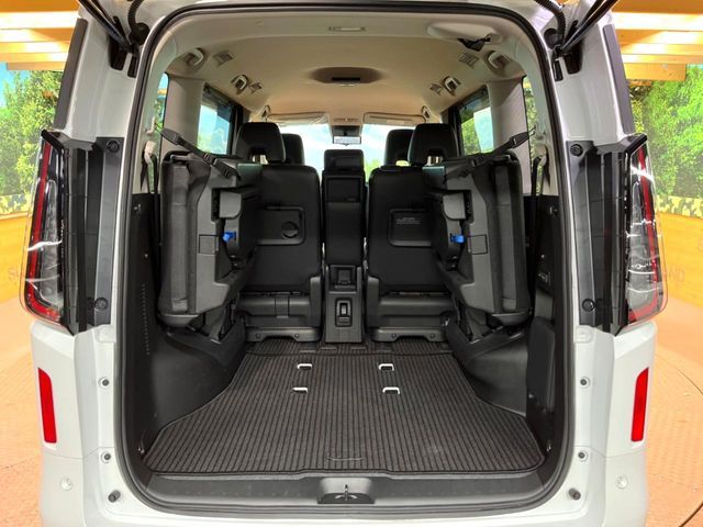 NISSAN SERENA  WG 2024