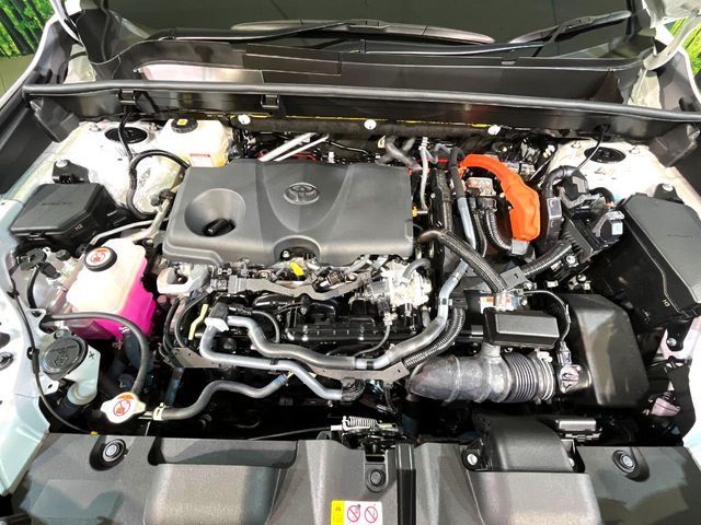 TOYOTA HARRIER HYBRID 2024