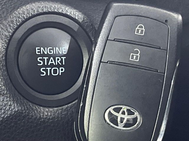 TOYOTA YARIS CROSS 2025