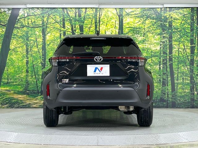 TOYOTA YARIS CROSS 2025