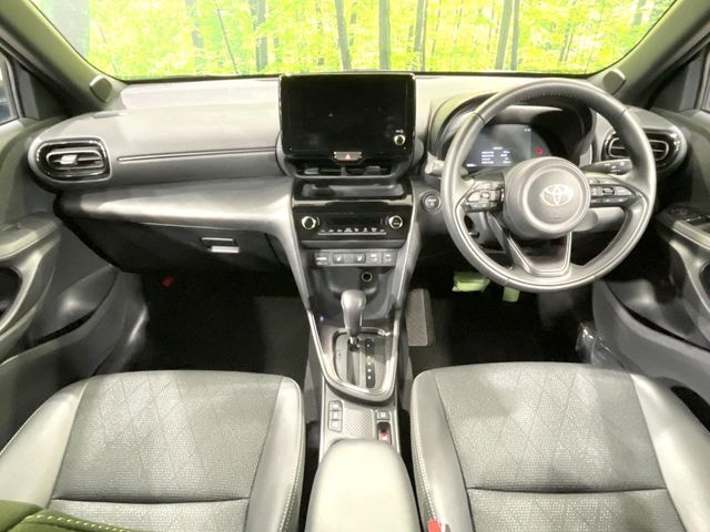 TOYOTA YARIS CROSS HYBRID 2025