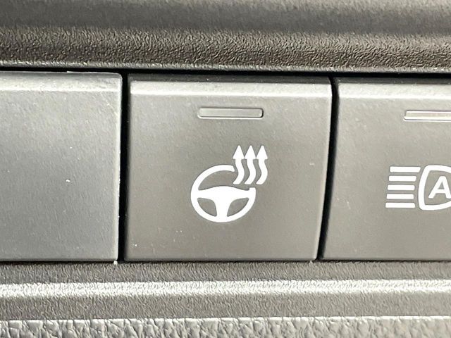 TOYOTA YARIS CROSS HYBRID 2025