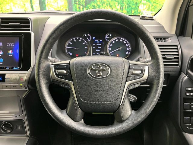 TOYOTA LANDCRUISER PRADO 2019