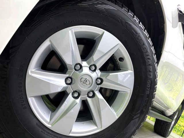 TOYOTA LANDCRUISER PRADO 2019