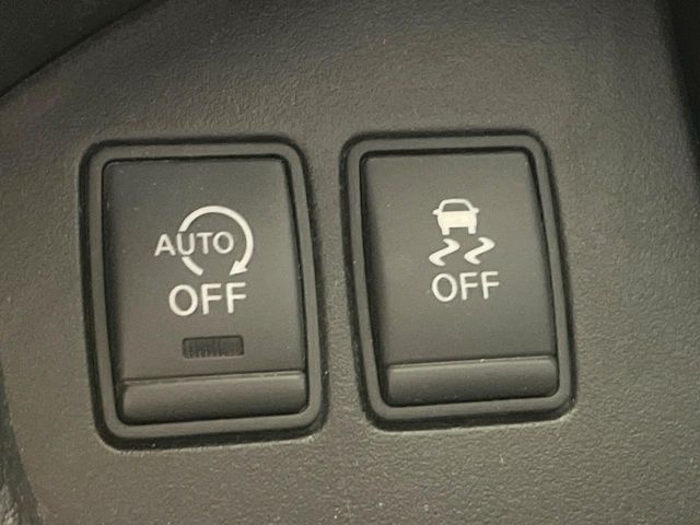 NISSAN SERENA  S-HYBRID 2013