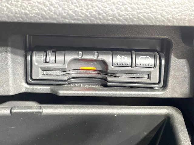 NISSAN SERENA  S-HYBRID 2013