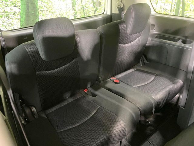 NISSAN SERENA  S-HYBRID 2013