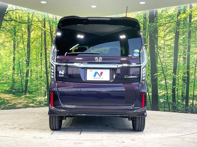 HONDA N BOX CUSTOM 2018