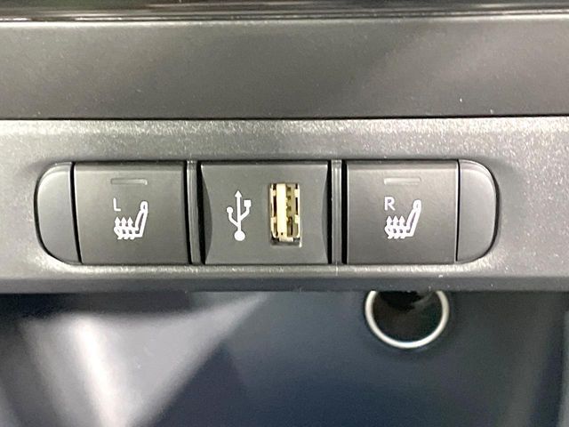 TOYOTA YARIS HYBRID 2023