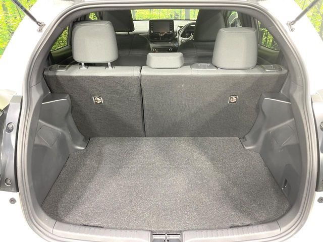 TOYOTA YARIS HYBRID 2023