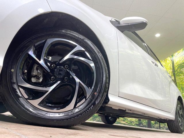 TOYOTA YARIS HYBRID 2023