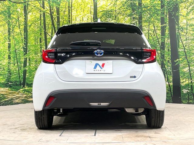 TOYOTA YARIS HYBRID 2023